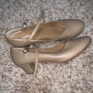 dance shoes